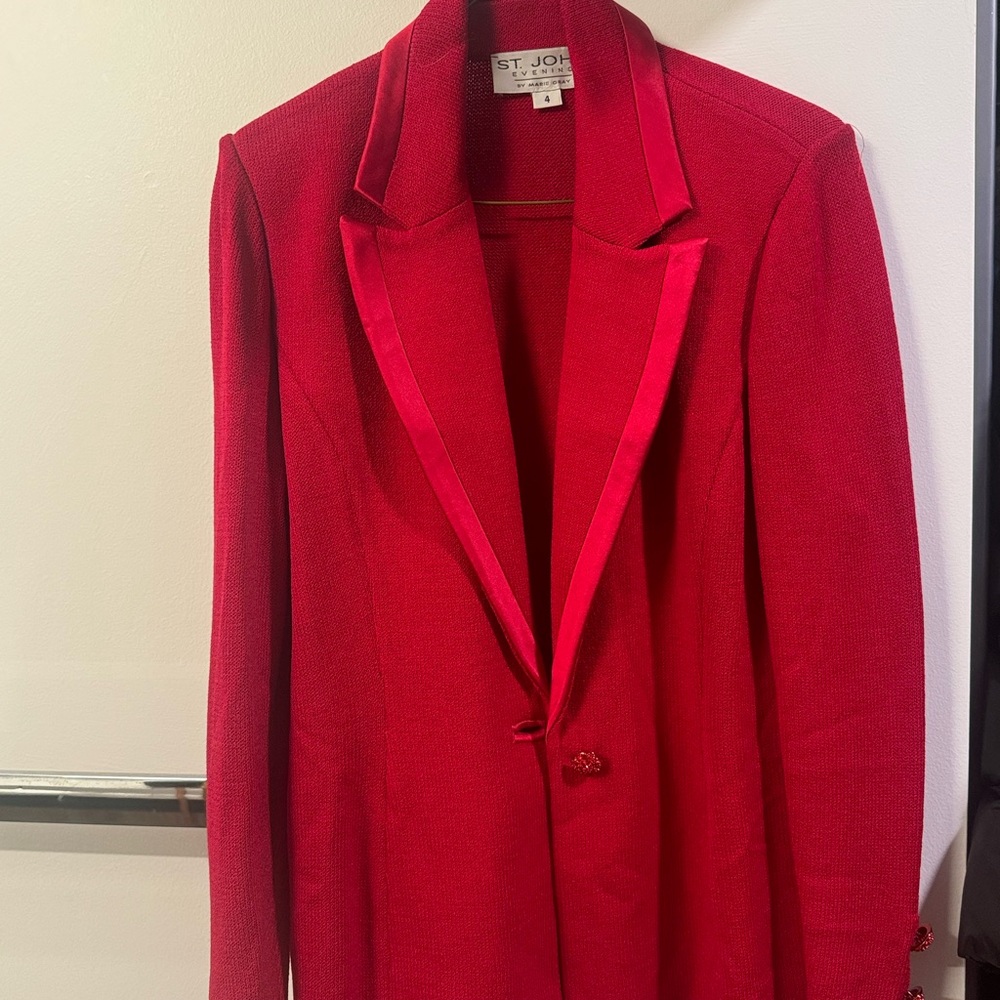 St. John Vintage Women’s Red Blazer Satin trim